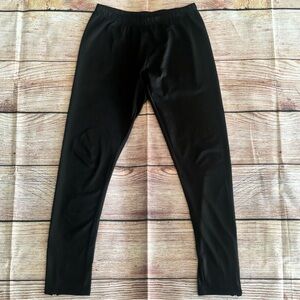 Steve Madden • Shiny Black Leggings with Zipper Accents - Size L